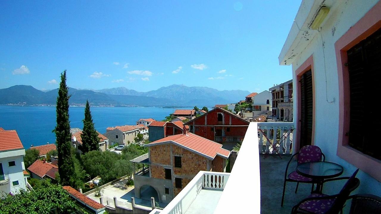 Apartments Ceca Tivat Exteriör bild